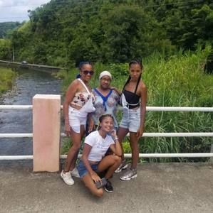 Meet your Posher, Migdalia